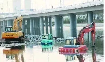 怎樣提前預防雨季機械設備被淹？